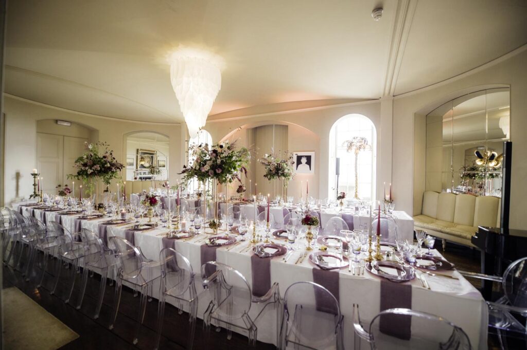 Wedding-at-Aynhoe-Park-photographer-in-Oxford