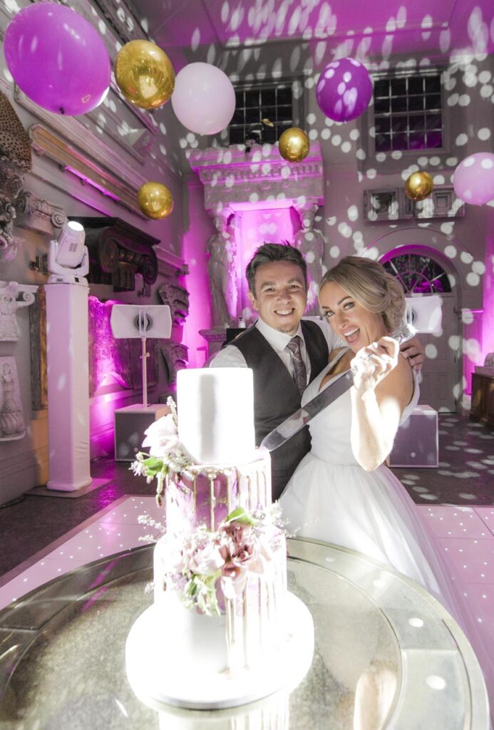 Wedding-at-Aynhoe-Park-photographer-in-Oxford