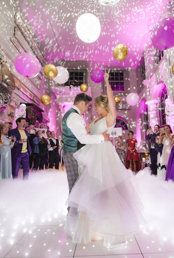 Wedding-at-Aynhoe-Park-photographer-in-Oxford