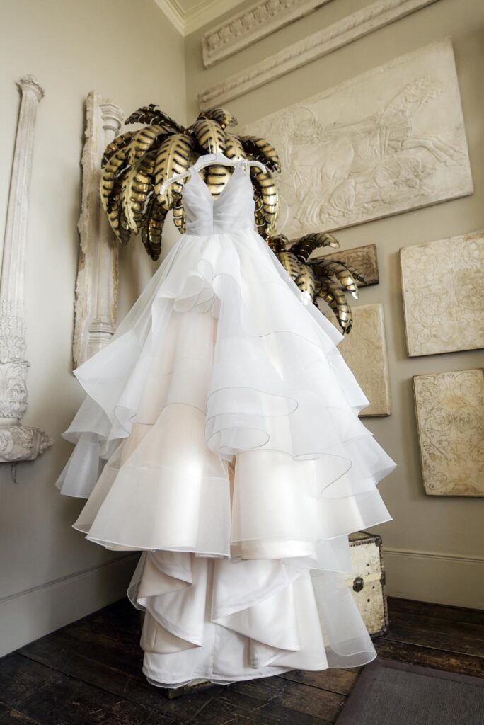 Wedding-at-Aynhoe-Park-photographer-in-Oxford