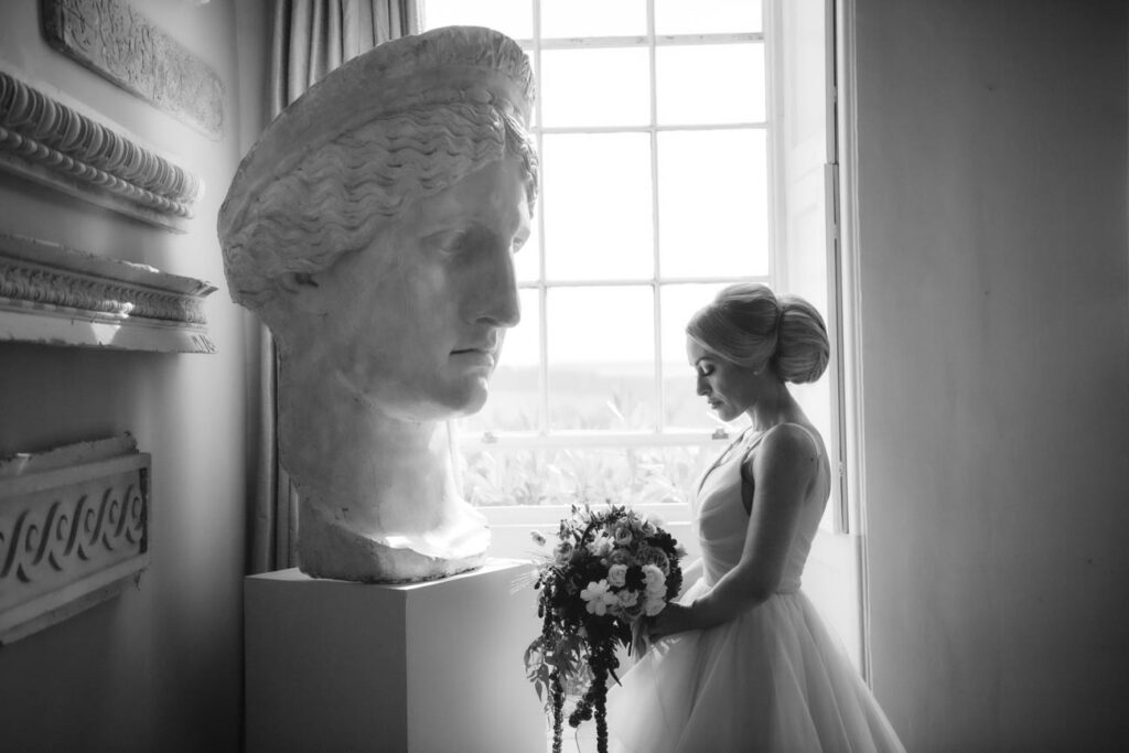 Wedding-at-Aynhoe-Park-photographer-in-Oxford