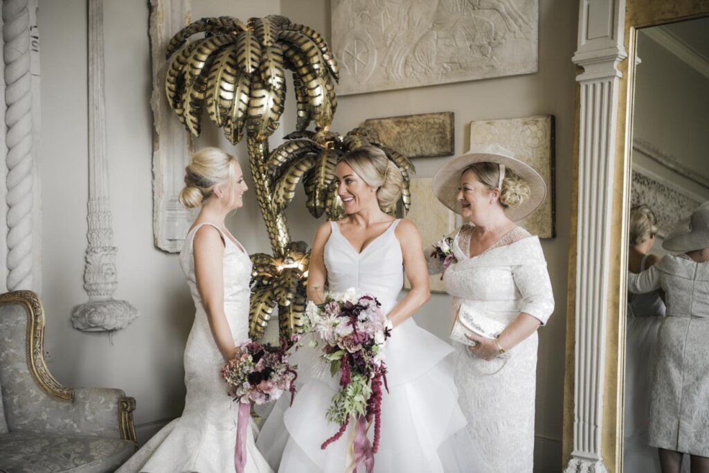 Wedding-at-Aynhoe-Park-photographer-in-Oxford