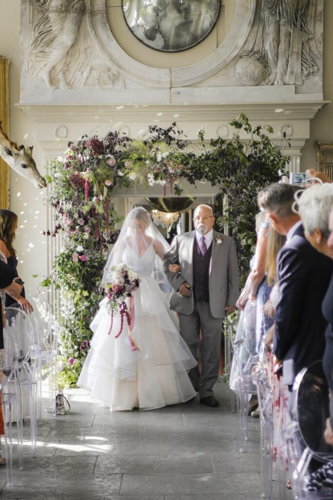 Wedding-at-Aynhoe-Park-photographer-in-Oxford