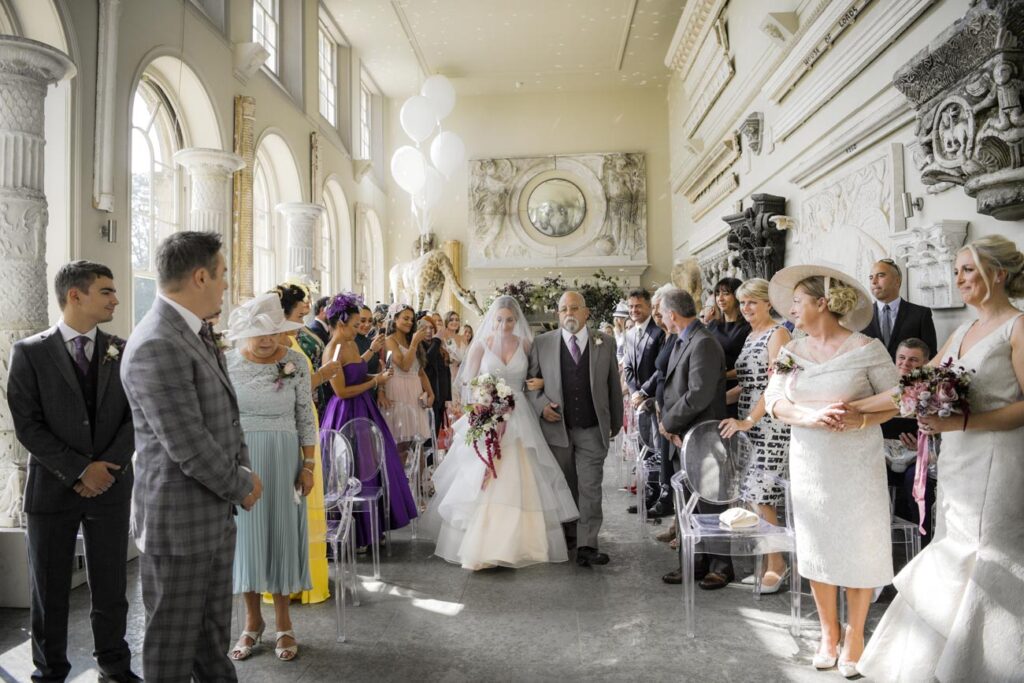 Wedding-at-Aynhoe-Park-photographer-in-Oxford