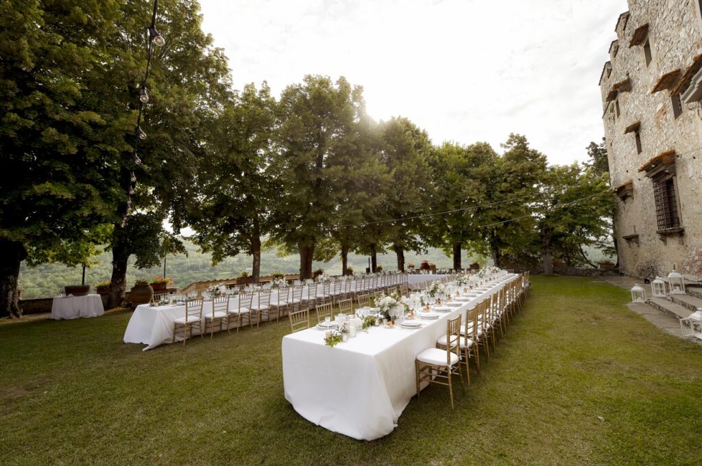 wedding at Castello di Meleto castle photographer in Tuscany Andrea Pitti
