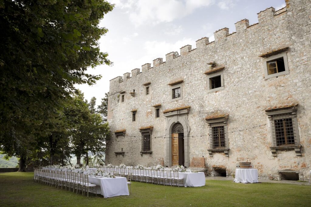wedding at Castello di Meleto castle photographer in Tuscany Andrea Pitti
