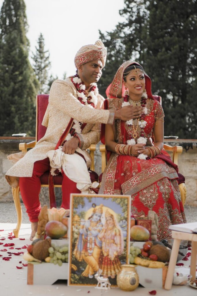Indian wedding in Tuscany Mandy photographer Hindu ceremony Andrea Pitti-19