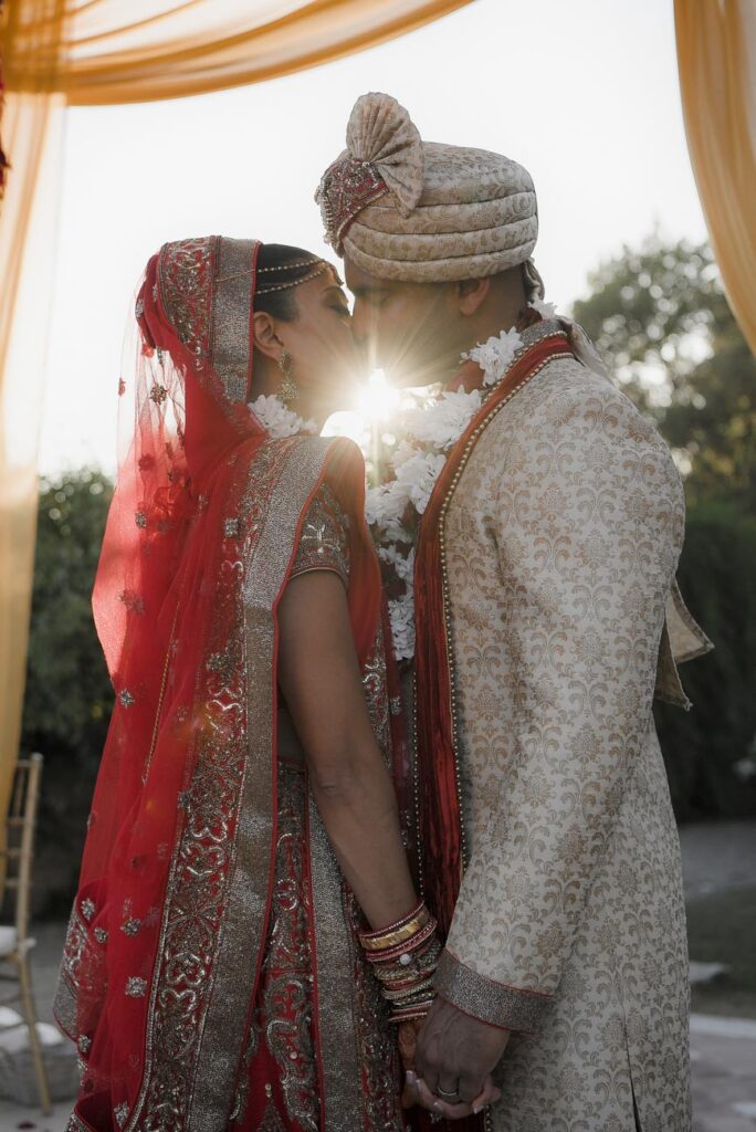 Indian wedding in Tuscany Mandy photographer Hindu ceremony Andrea Pitti-19