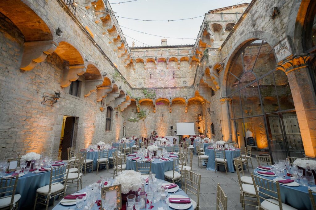 Indian wedding in Tuscany Mandy photographer Hindu ceremony Andrea Pitti-19