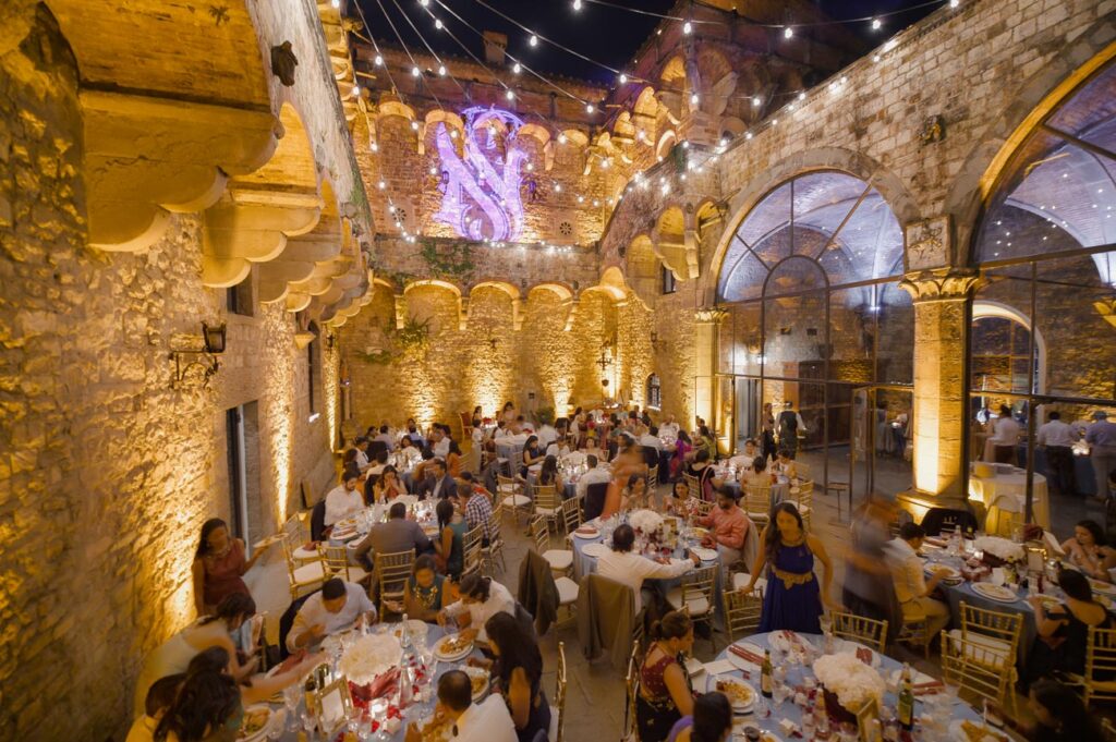 Indian wedding in Tuscany Mandy photographer Hindu ceremony Andrea Pitti-19