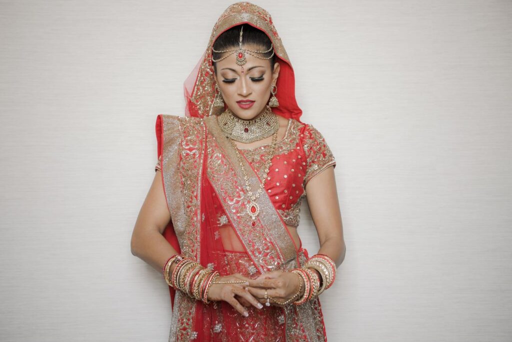 Indian wedding in Tuscany Mandy photographer Hindu ceremony Andrea Pitti-19