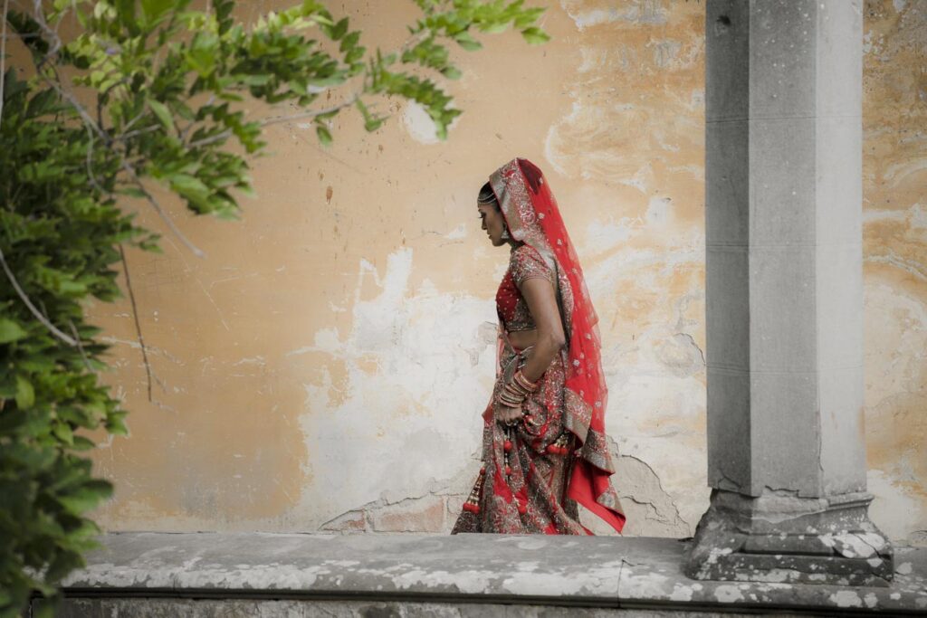 Indian wedding in Tuscany Mandy photographer Hindu ceremony Andrea Pitti-19