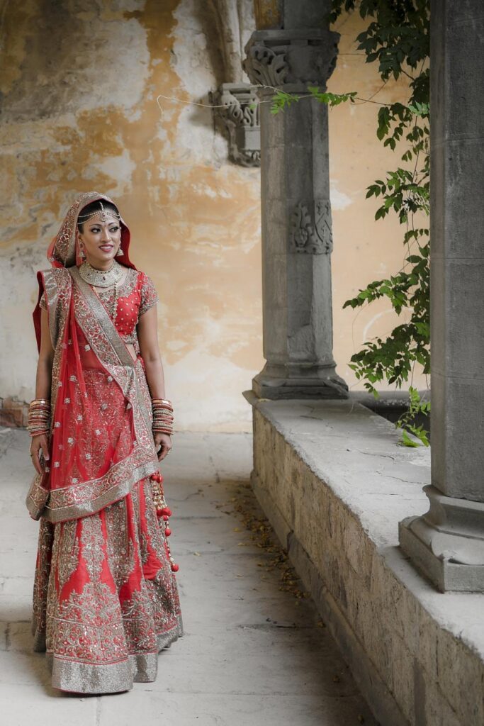 Indian wedding in Tuscany Mandy photographer Hindu ceremony Andrea Pitti-19