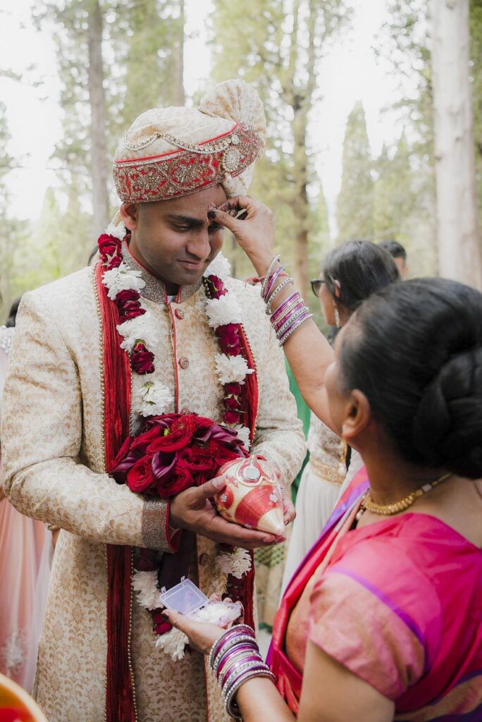 Indian wedding in Tuscany Mandy photographer Hindu ceremony Andrea Pitti-19